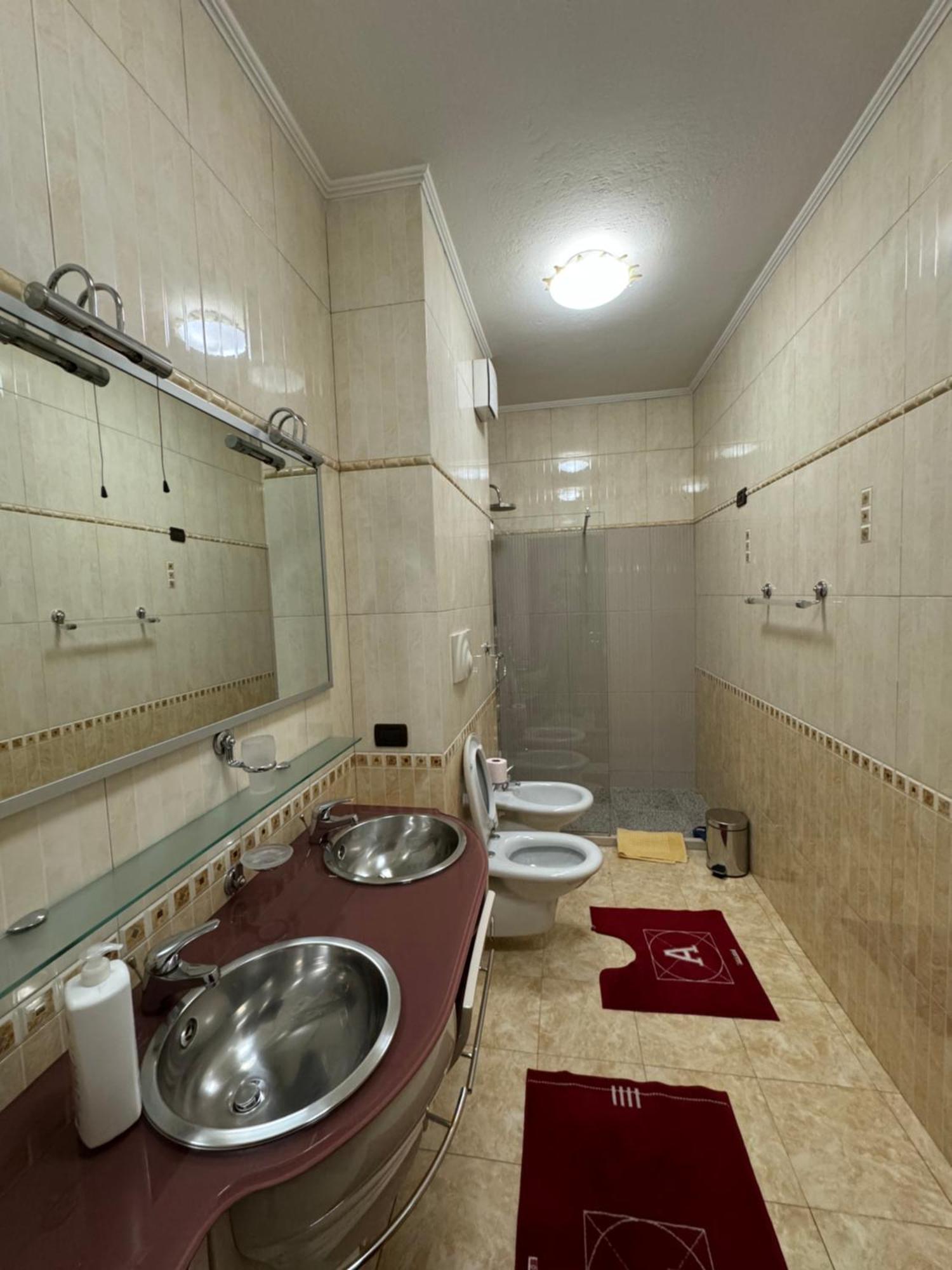Luxury Center Apartment Tiranë Luaran gambar